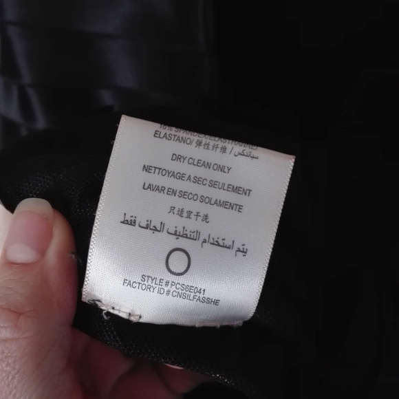 BCBG body con bandage - Picture 6 of 7